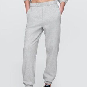 GAP High Rise Boyfriend Joggers in New Heather Grey, Size S Tall